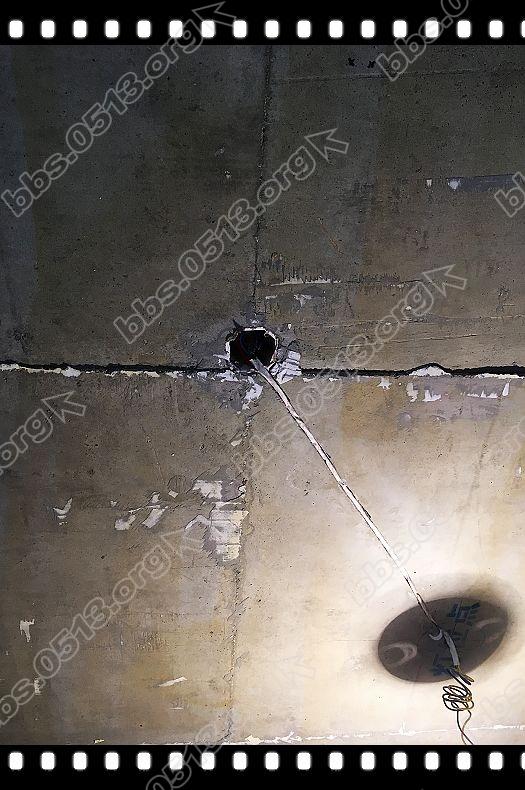 顶部灯孔 (1).jpg