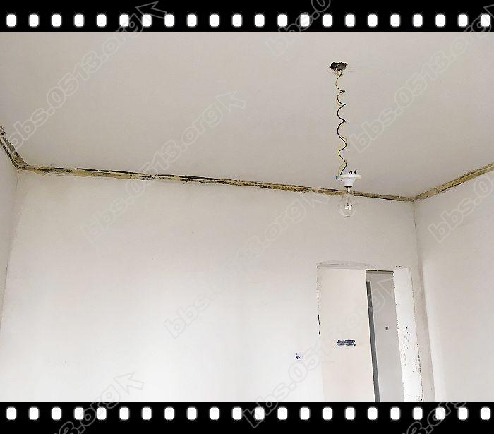 第一遍腻子结束 (14).jpg