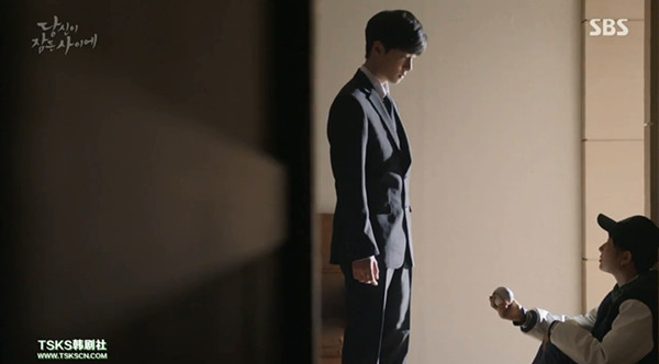 《当你沉睡时》：脑洞大开，请谨慎填坑