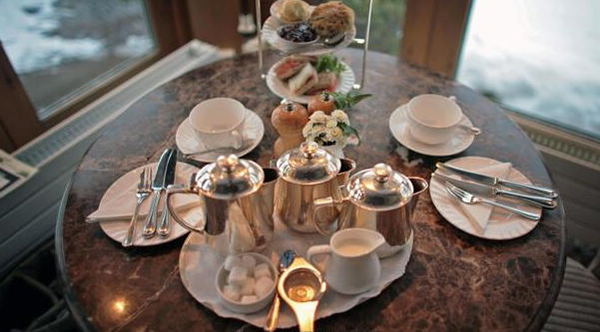 英国人是怎么成为最爱喝茶的老外的？