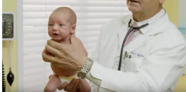 儿科医生教你一招，瞬间止住婴儿哭泣