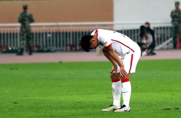 辽足第三次遭遇降级，习惯了“卖血”，现在最大困难是缺人