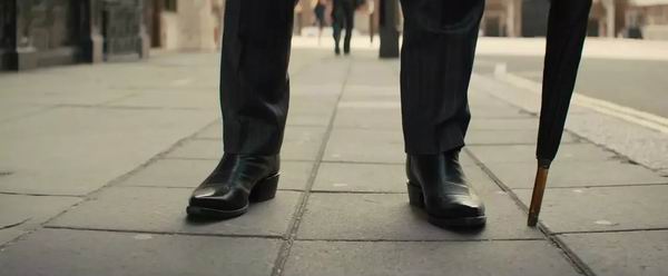 《王牌特工2》又给男士们安利了这些绅士行头