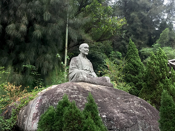 行脚泉州，寻访弘一法师旧迹