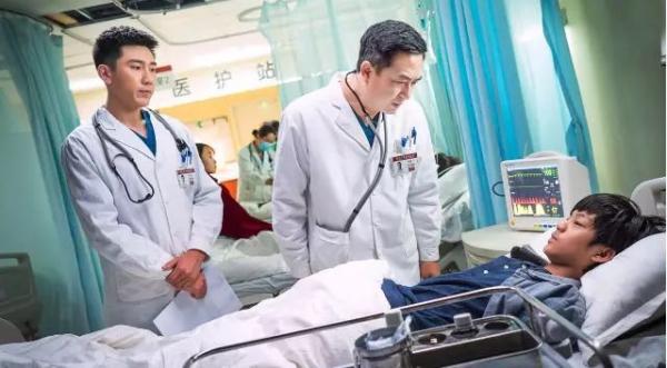 郑晓龙：拍职业剧很有意思，老拍婆婆妈妈没意思