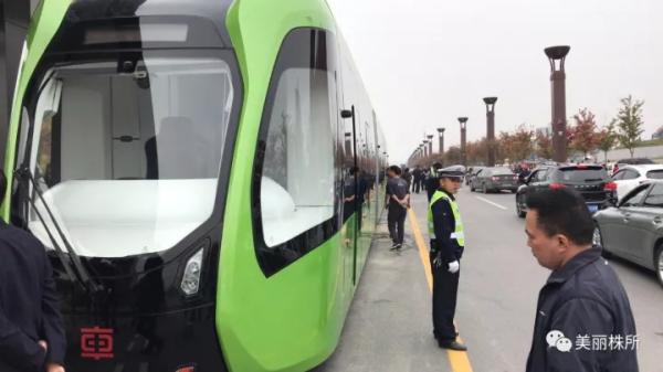 全球首列智轨列车预计明年春节株洲正式运行：可实现无人驾驶