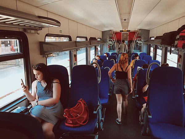 在塞尔维亚，一个火车司机要撞死20个人？