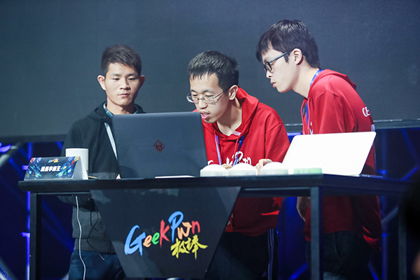 中国黑客发现iOS11系统漏洞：可远程破解，还没提交苹果