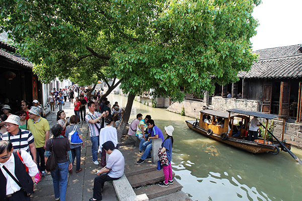 浙江乌镇布“天眼”：人脸识别更高效，瞬间定位、捕捉逃犯