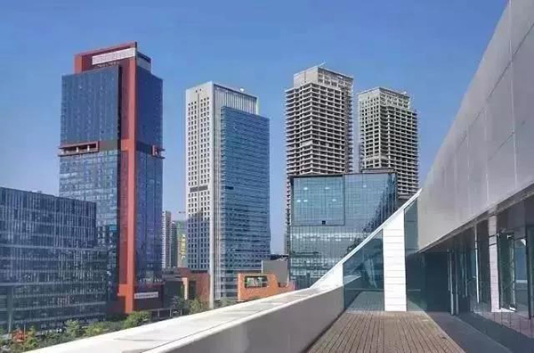 成都一楼盘以美金计价售楼，涉违规广告被处110万行政罚款