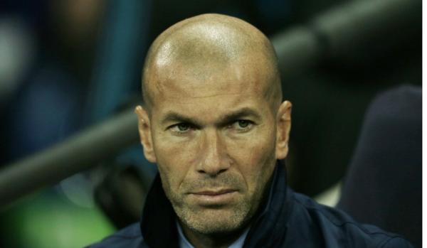 看着皇马替补席的少年，这都是和巴萨怄气的冲动消费啊