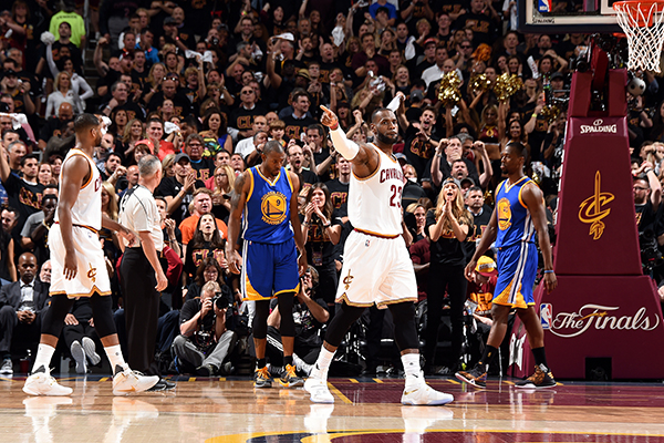 张佳玮｜真急了！又不是81分，勒布朗的57分为何如此稀罕