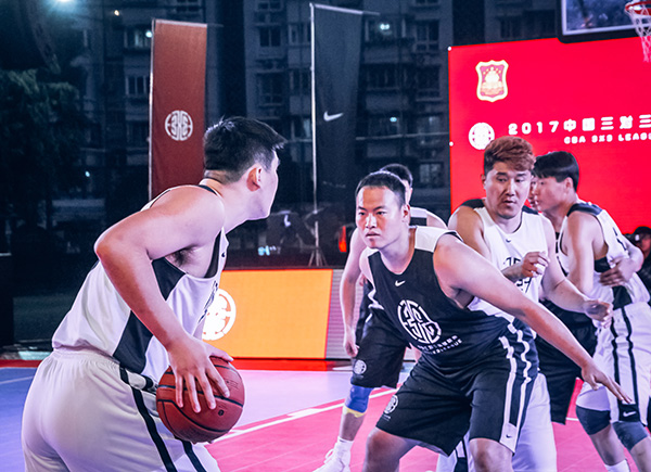 你喜欢“街头斗牛”三对三吗，姚主席准备了一支草根国家队