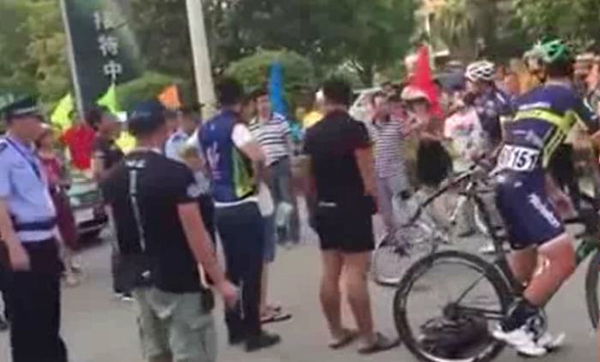 中国自行车协会回应选手打架：将调查处理，对暴力零容忍