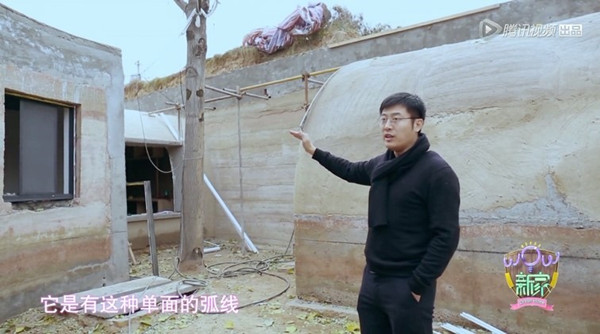 看吴彦祖冯德伦“盖房”，不如看他俩唠嗑