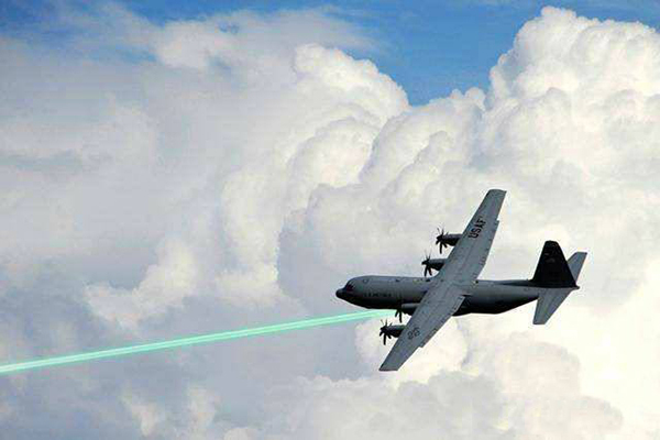 美军拟在2021年前测试装备激光武器战斗机，可摧毁飞机