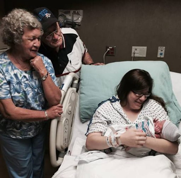 时光易逝，多拍点祖孙在一起的美好合影