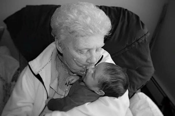 时光易逝，多拍点祖孙在一起的美好合影