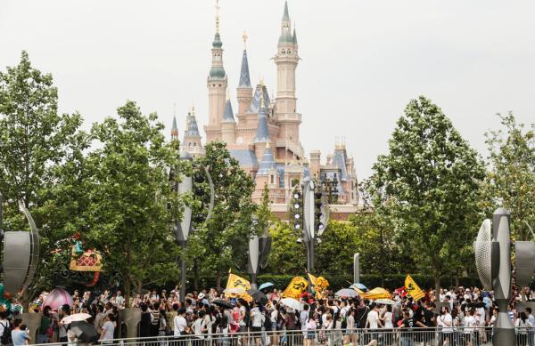 华特迪士尼四季度业绩不及预期，但上海迪士尼为营收做出贡献