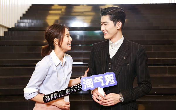 探班｜张翰说这次扮演的总裁有些不一样