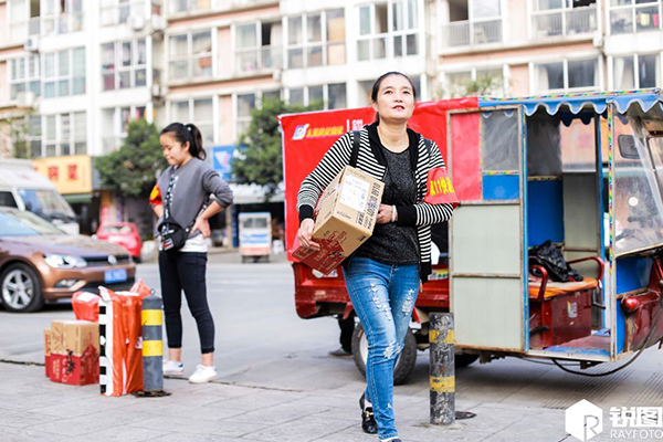 你双11的快递这么“快”，可能是广场舞大妈送的