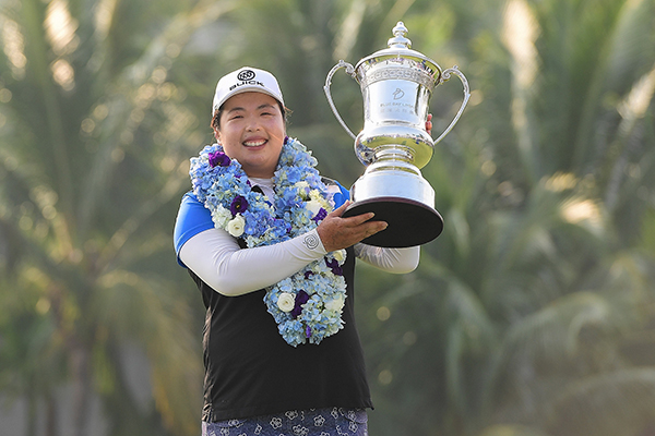 冯珊珊的封后之路：家境并非殷实，靠“体二代”优势起步