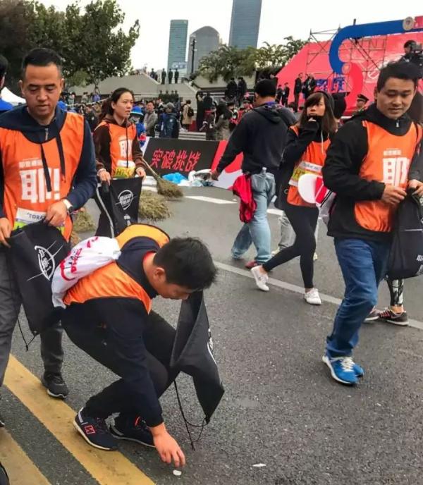 上马风景｜葫芦娃刘姥姥齐上阵，但也别忘了辛苦的加班汪