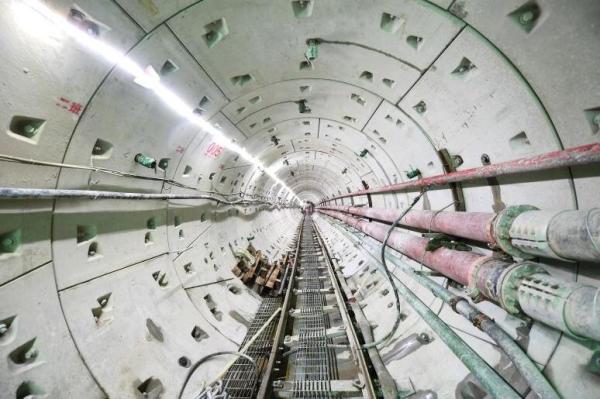 941公里中俄原油管道二线工程全线贯通，明年元旦将投产