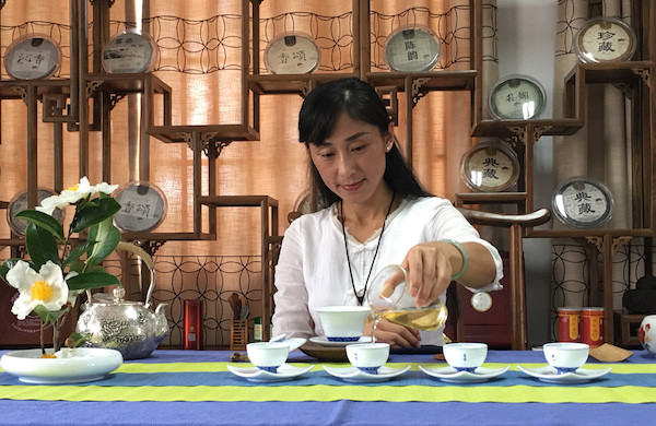 视频｜勐海普洱茶③品茶，从冲泡到品鉴每个步骤都是艺术