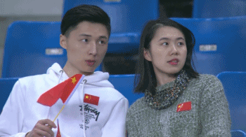 国足0比4哥伦比亚：武磊再失单刀，球迷整场高呼“进一个”