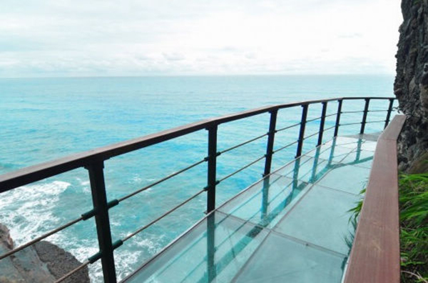 在台湾花莲，古道与夜市同样不朽