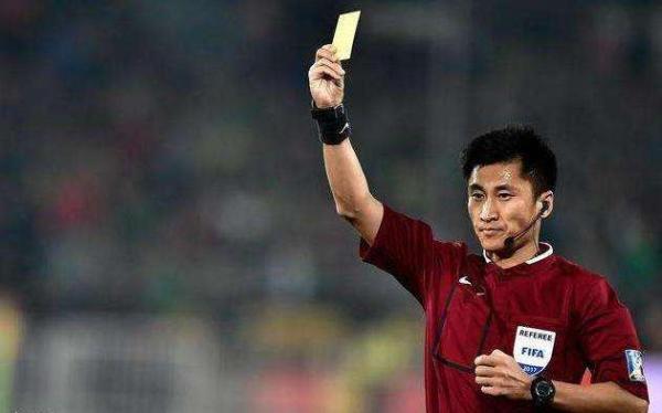 视频裁判人力资源短缺，中国足协假期开起培训班