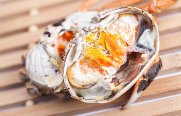 蟹黄的营养价值高于蟹膏！吃大闸蟹，这些真相你不一定知道