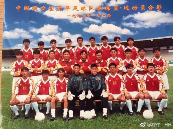 24年零2天，当年的健力宝队重聚了，连穿的都是过去的号码