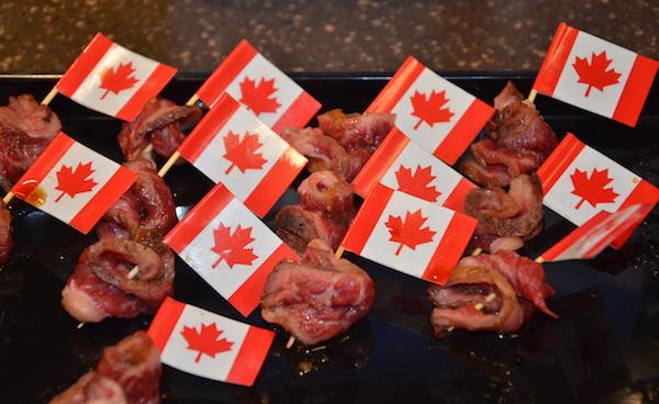 在加拿大大口吃肉认真喝酒