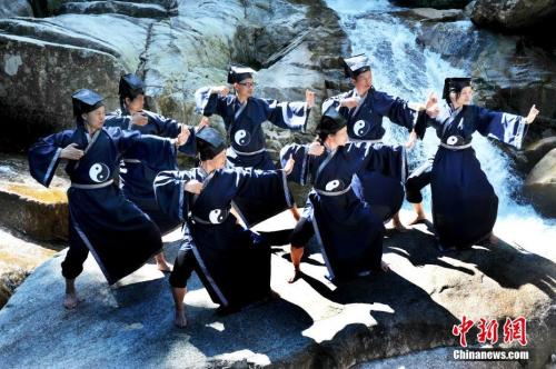 “武林中人”解密江湖流派：私下约架不正当，想切磋要上擂台