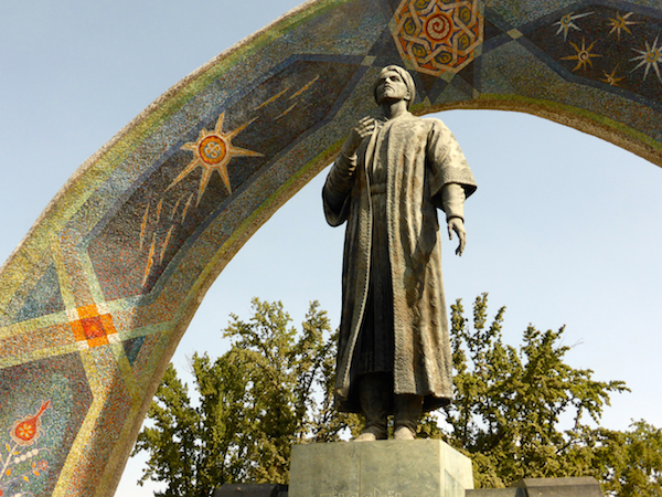 杜尚别，一座苏联式的中亚首都