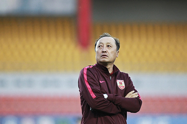 中超最佳教练6年不见土帅，人民日报：本土教练培养别断档了