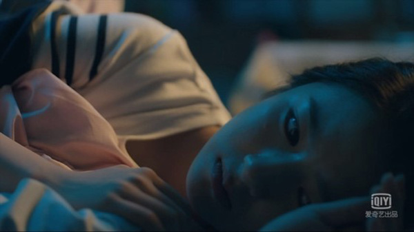 《你好，旧时光》：浪费了一个可以探索青春复杂性的题材