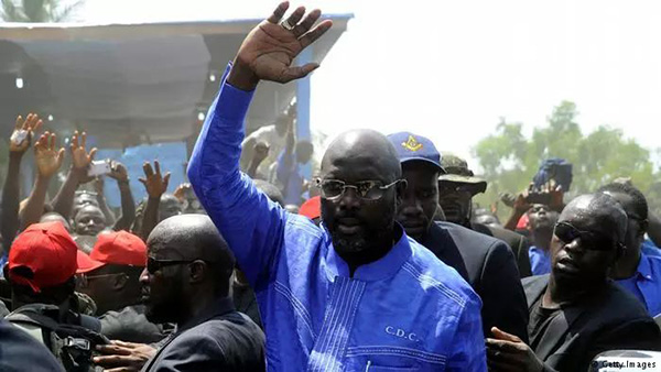 一个世界足球先生的“总统梦”，乔治·维阿正在改变利比里亚