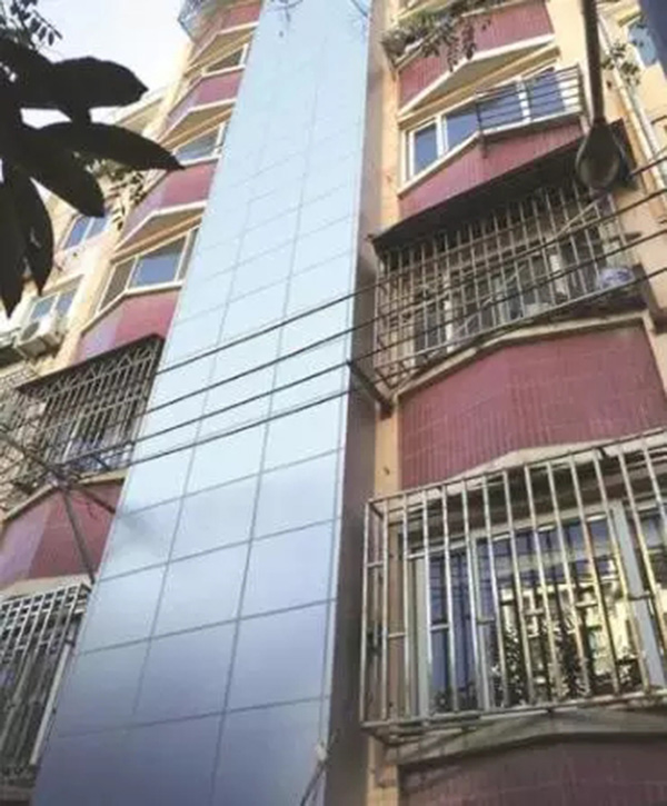 老旧小区加装电梯为啥这么难？好效果需要居民自治和参与