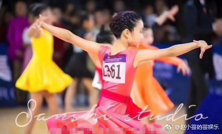 马伊琍女儿“跳”上微博热搜头条，体育舞蹈原来那么火