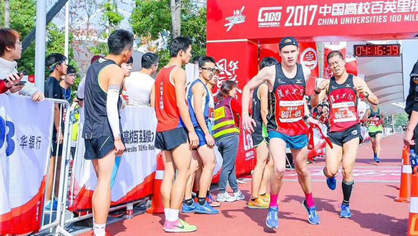 中国高校复制日本“箱根驿传”，这比强制跑马拉松有效多了