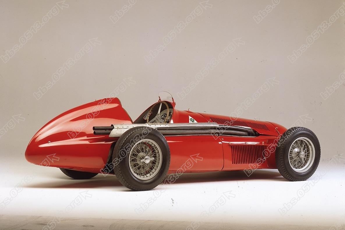 阿尔法·罗密欧1951年F1夺冠车型 Tipo 159.jpg