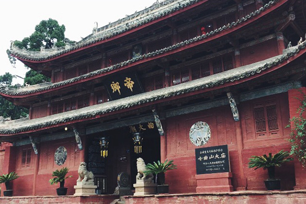 重走古蜀道，寻觅散落于民间的秦汉往事