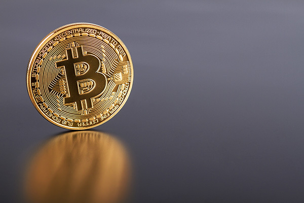 法国学者谈比特币投机泡沫：总有一天它的尸体会从你面前漂过