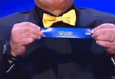 世界杯抽签后的主帅“颜艺”：有人微微一笑，有人满脸纠结