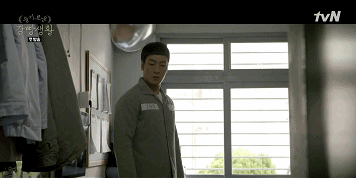 当体育明星变成阶下囚，如何在牢房机智生活