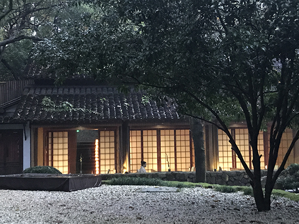 三台访古，关于如何在西湖边寻找一个无人的杭州