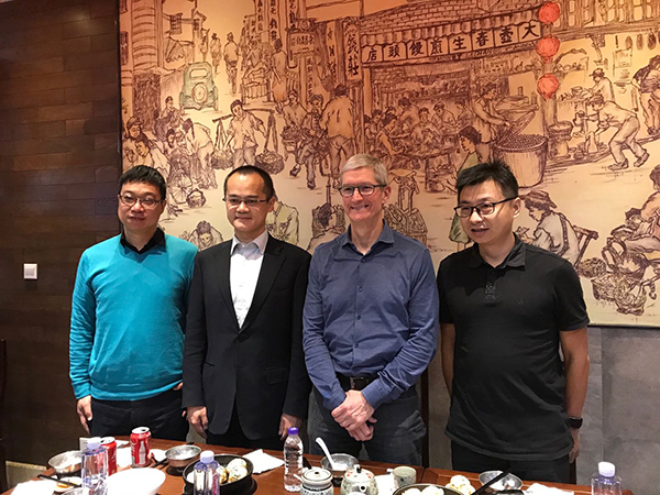 库克上海行：约王兴吃馄饨、生煎，建议美团把业务带到美国